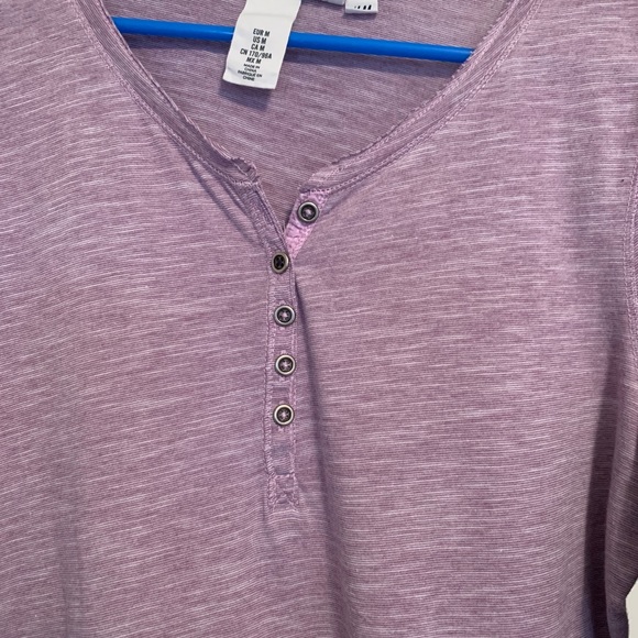 H&M distressed lavender/light purple top size M - Picture 2 of 5